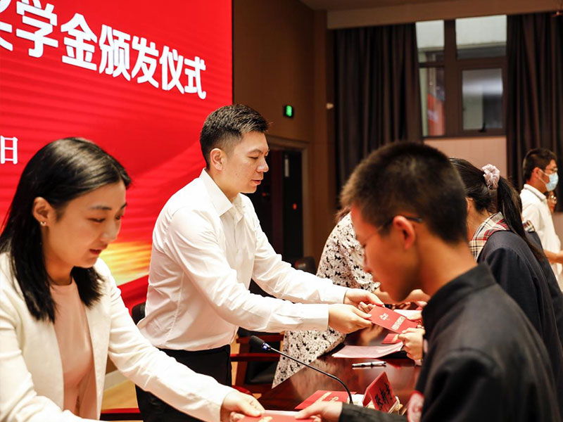 德赢Vwin股份上市一周年丨阔步前进 筑梦新程